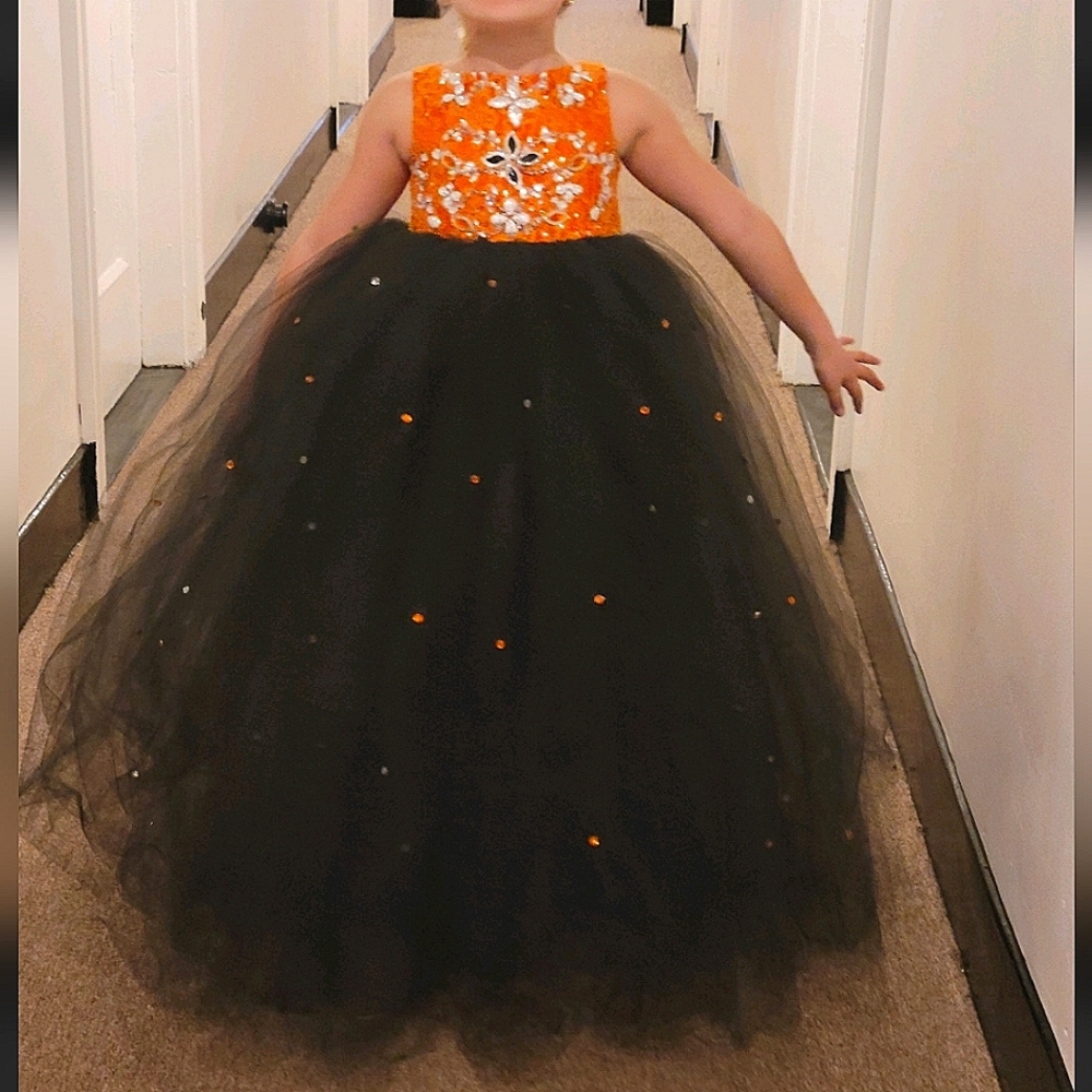 Girls holloween inspired tulle gown